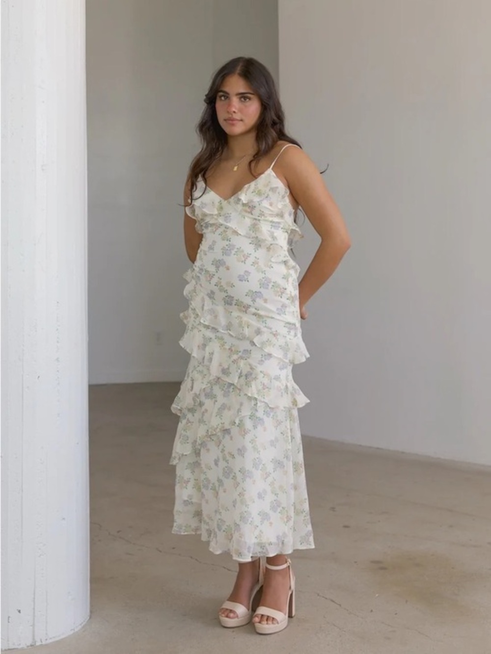 Storia Cream Floral Ruffle Maxi Dress